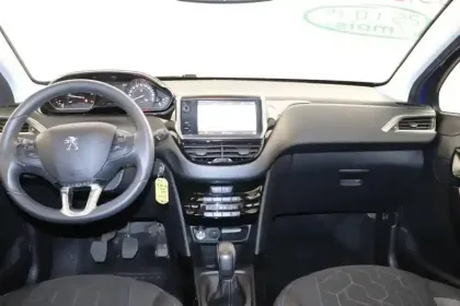 Photo 9 Peugeot 2008  BlueHDi 100ch S&S BVM5