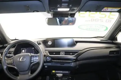 Photo 10 Lexus UX  250h 2WD