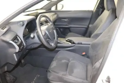 Photo 7 Lexus UX  250h 2WD