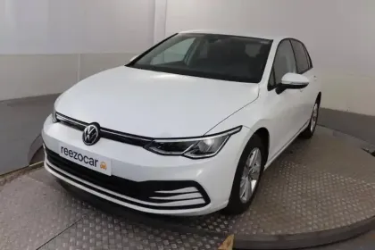 Photo Volkswagen Golf Life 1st