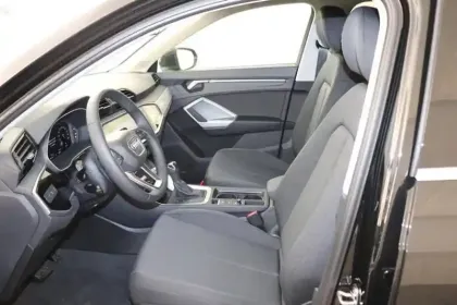 Photo 6 Audi Q3  35 TFSI 150 ch S tronic 7