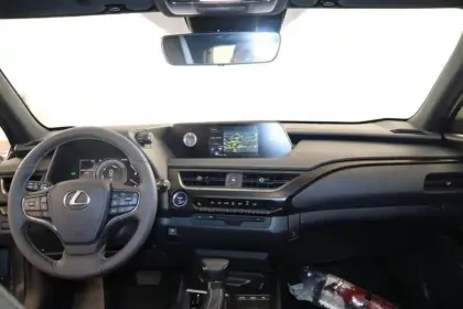 Photo 9 Lexus UX  250h 2WD