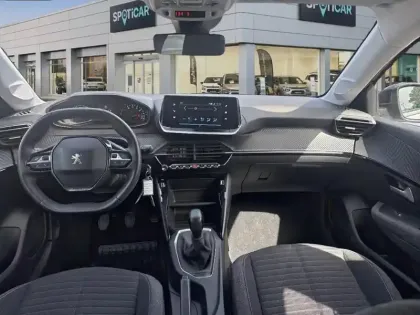 Photo 9 Peugeot 208  PureTech 75 S&S BVM5 Style