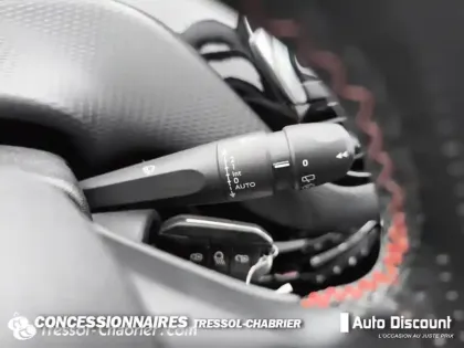 Photo 16 Peugeot 2008  PureTech 130ch S&S BVM6 GT Line