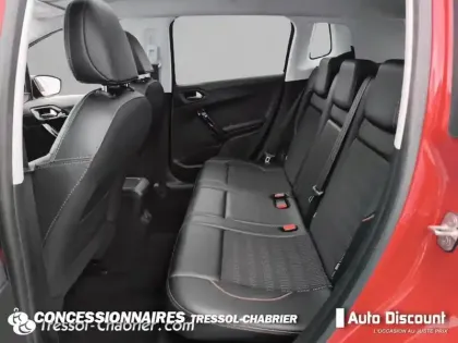 Photo 22 Peugeot 2008  PureTech 130ch S&S BVM6 GT Line