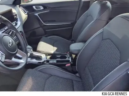 Photo 6 Kia Xceed  1.6 GDi 105ch + Plug-In 60.5ch Active DCT6 MY22