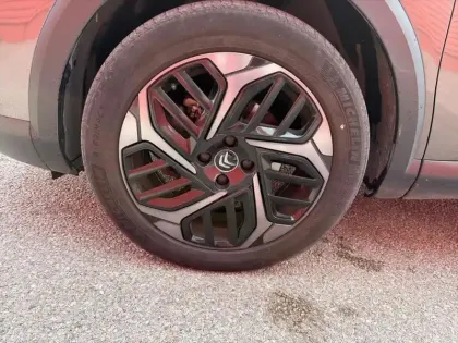 Photo 14 Citroën C4  BlueHDi 130 S&S EAT8 Feel Pack