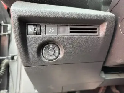 Photo 15 Citroën C4  BlueHDi 130 S&S EAT8 Feel Pack