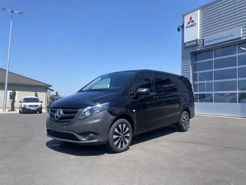 Photo Mercedes Vito Evito Fourgon 60 Kwh Long Fwd