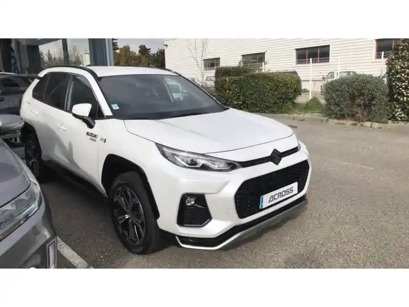 Photo Suzuki Across Pack