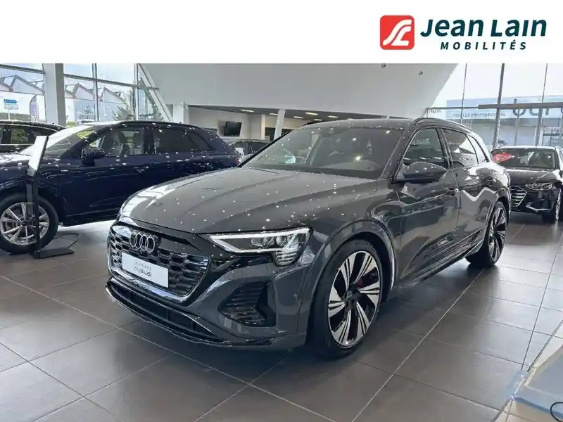 Photo Audi Q8 E-tron S Line