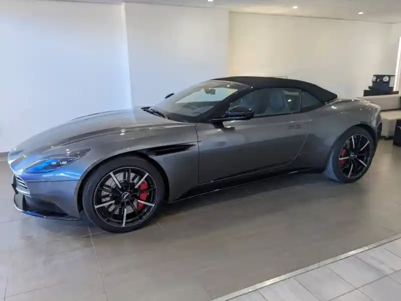 Photo Aston Martin Db11