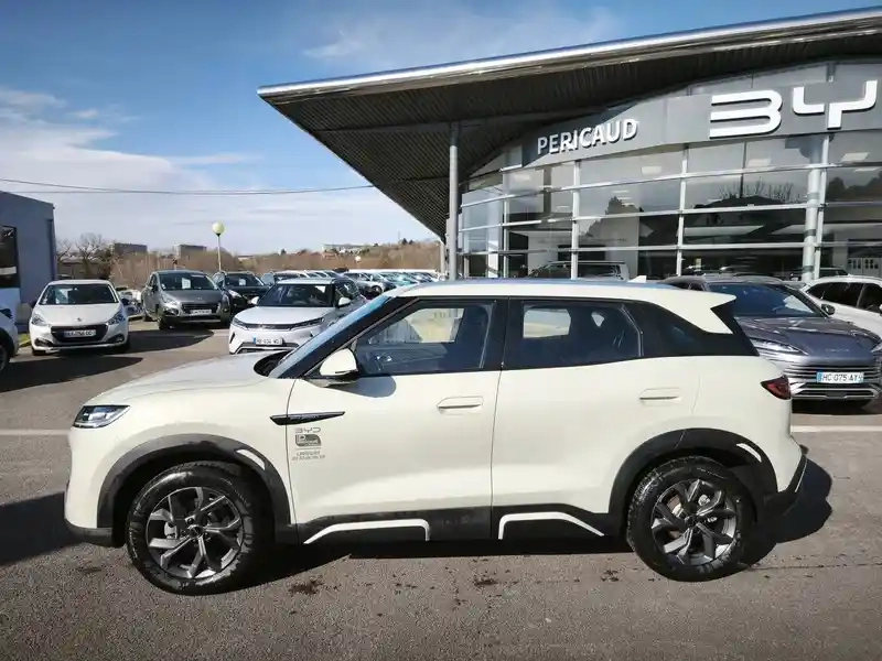 Photo Byd Atto 2 Boost