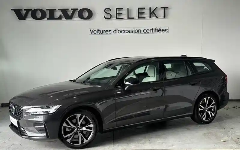 Photo Volvo V60 Plus Style Dark