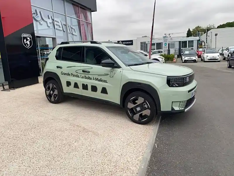 Photo Fiat Grande Panda La Prima