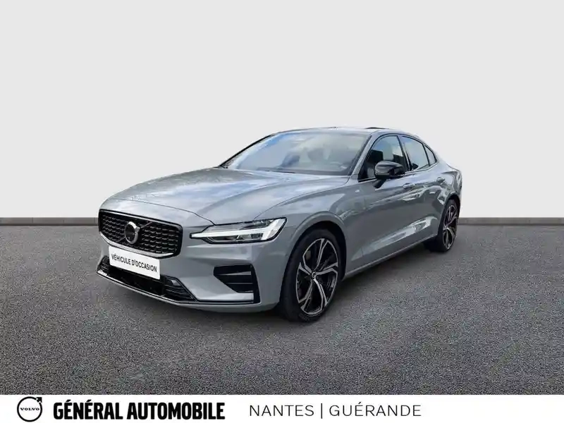 Photo Volvo S60 Plus Style Dark