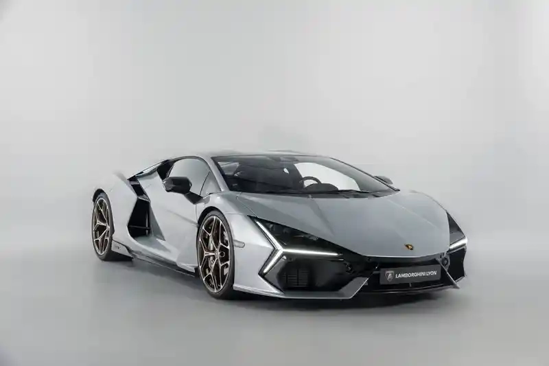 Photo Lamborghini Revuelto