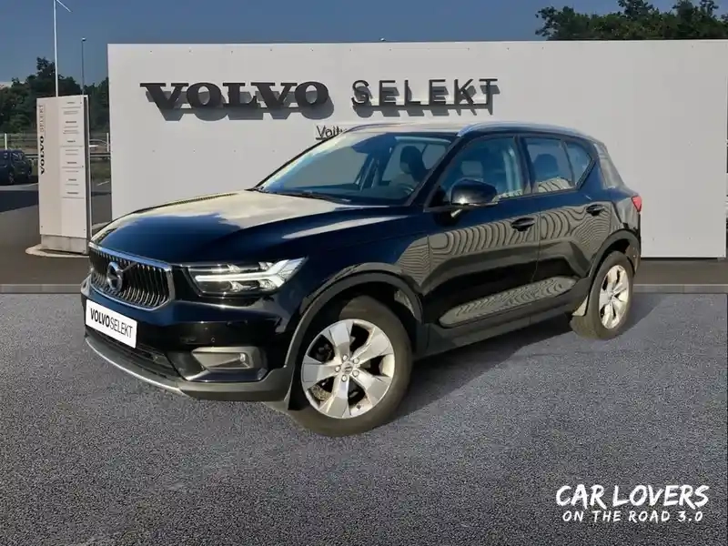 Photo Volvo Xc40 Momentum Business
