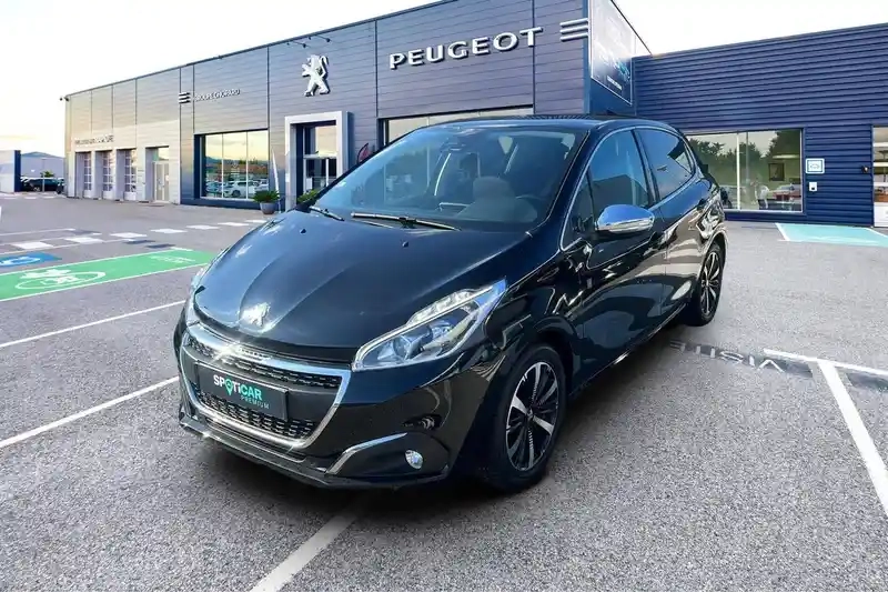 Photo Peugeot 208 Tech Edition