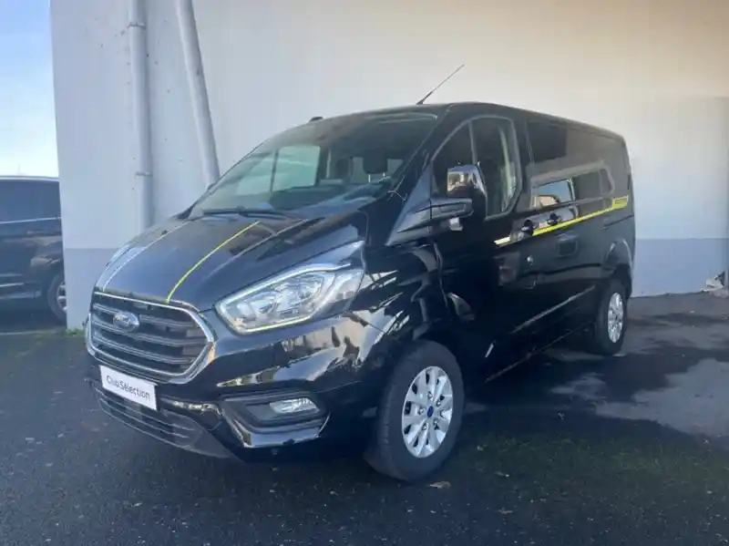 Photo Ford Transit Custom Fg 300 L1h1 2.0 Ecoblue 130 S&s Cabine Approfondie Limited Bva6 7cv