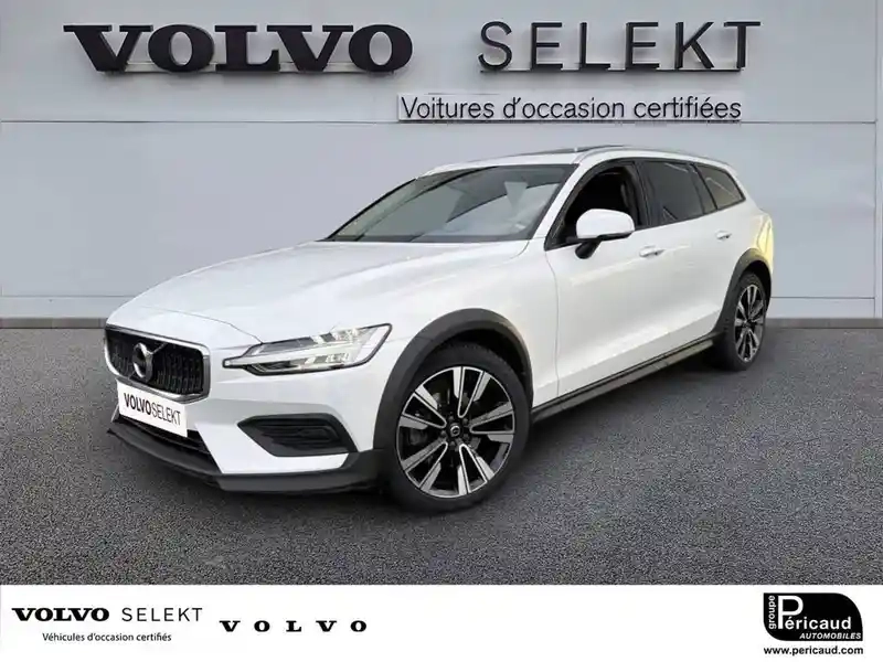 Photo Volvo V60 Cross Country Pro