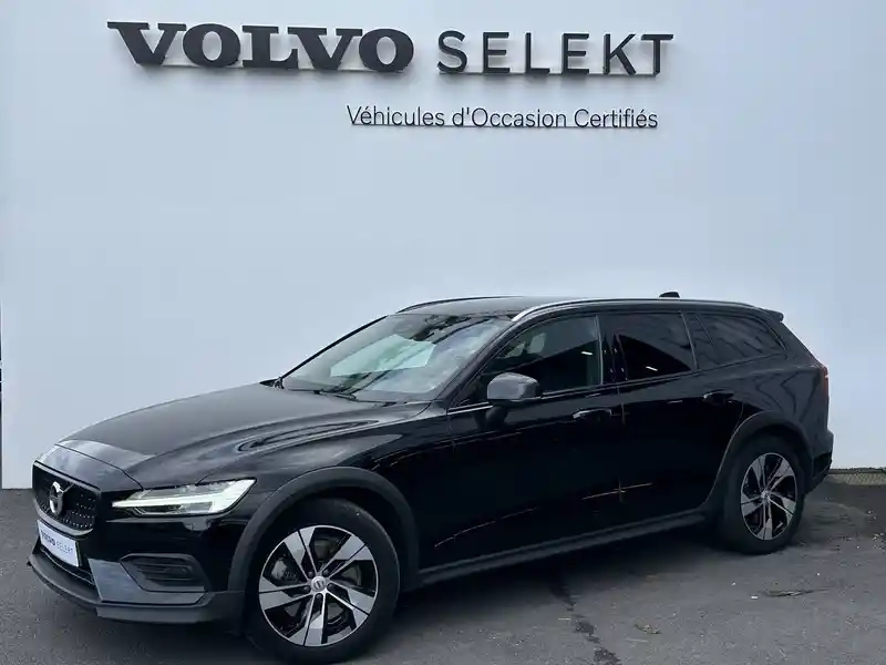 Photo Volvo V60 Cross Country Pro