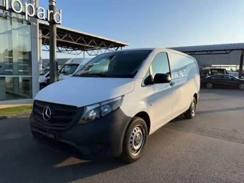 Photo Mercedes Vito First