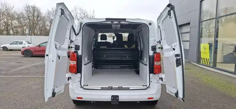 Photo Fiat Scudo (30) Fourgon Bluehdi 145 M S&s Bvm6