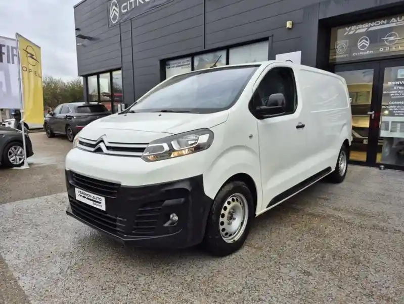 Photo Citroën Jumpy Iii M Bluehdi 120 S&s Bvm6 (300 Nm) Driver