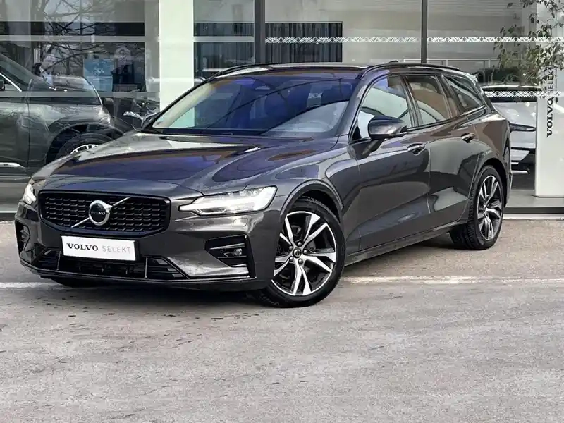 Photo Volvo V60 Ultra Style Dark