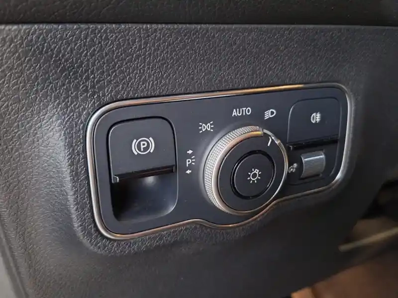 Photo Mercedes Glb 200 D Business Line