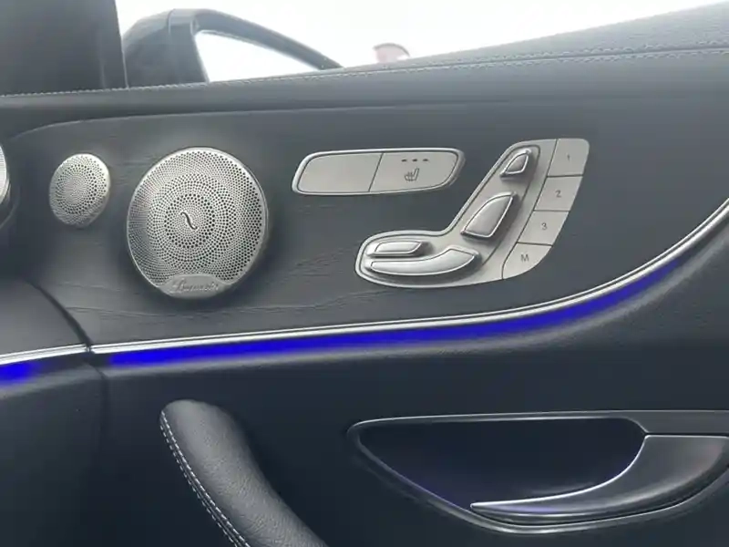 Photo Mercedes Cla Classe E 220 D Amg Line Coupé