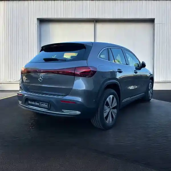 Photo Mercedes Eqa 250+ Edition