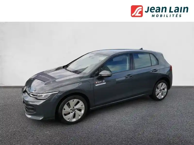 Photo Volkswagen Golf Life Plus