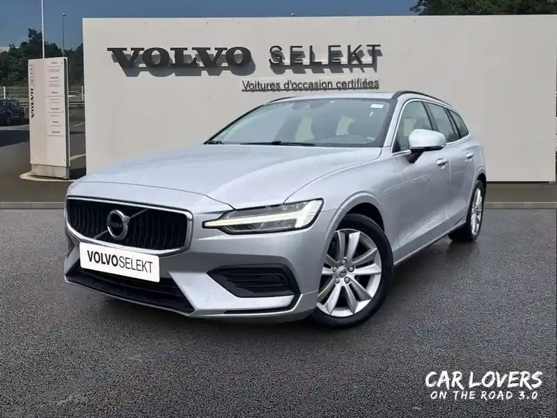Photo Volvo V60 Momentum Business