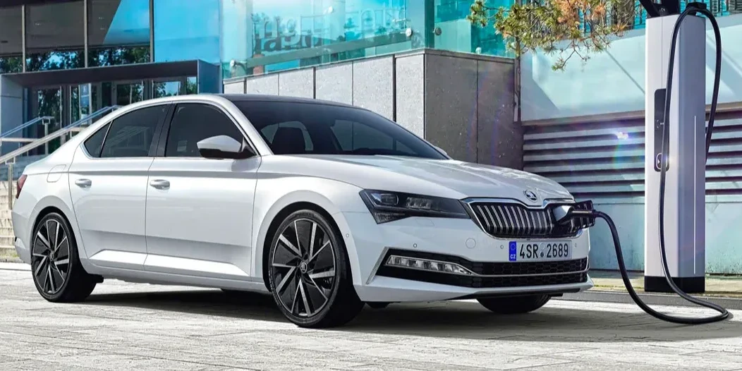 Skoda-Superb-iV-PHEV