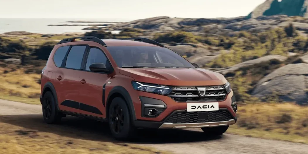 Dacia Jogger 1.0 TCe Essential 110 ch, la voiture 7 places la moins chère du marché