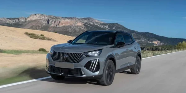 Peugeot 2008 hybride confort conduite