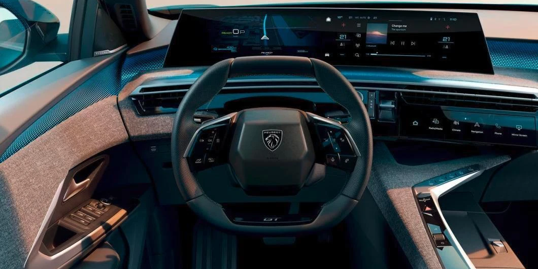 Peugeot e-5008 ecran