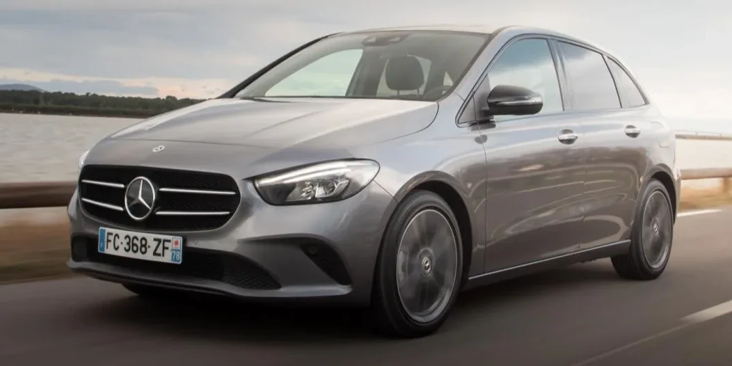 Mercedes-Classe-B-180-136-cv