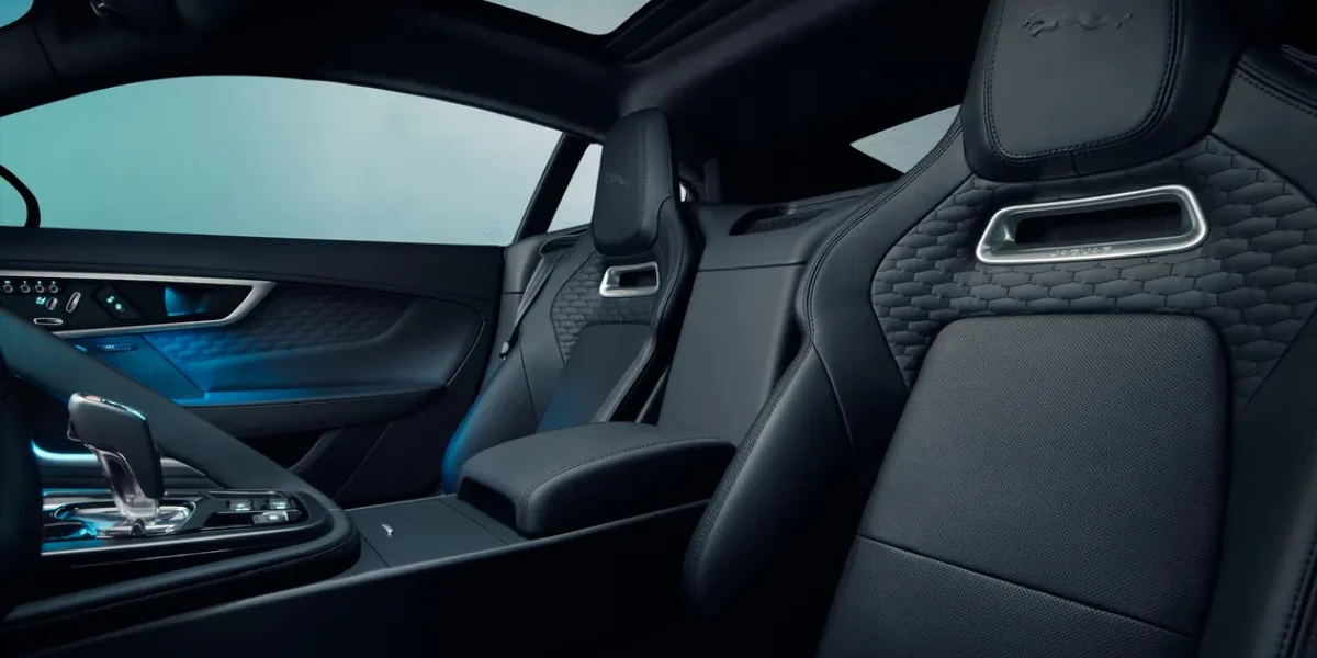 Jaguar F-type interieur