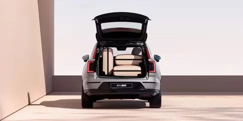 Volvo EX90 coffre vivacar