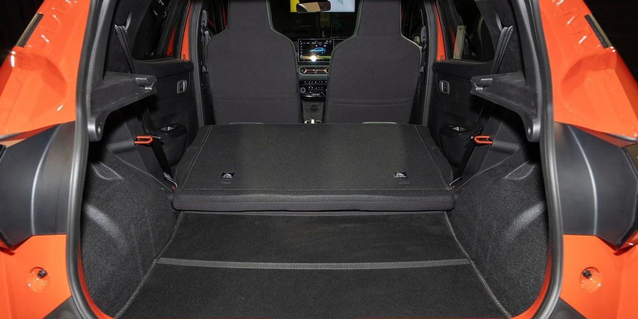 dacia-spring-coffre-ouvert