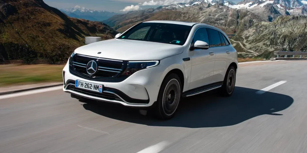 Mercedes-EQC-2019