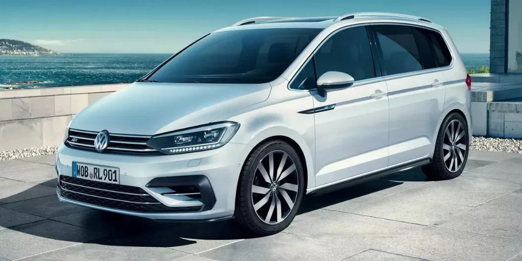Volkswagen-Touran-3-places-arriere