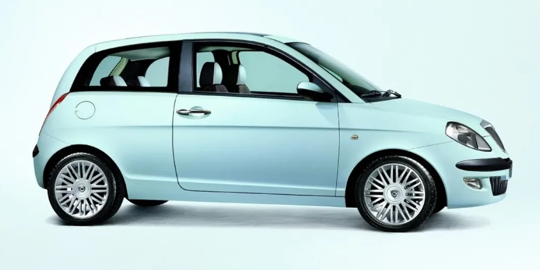 Lancia-Ypsilon-12-2004