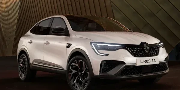 Renault-arkana-face-avant