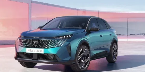 Peugeot-e3008-face-avant