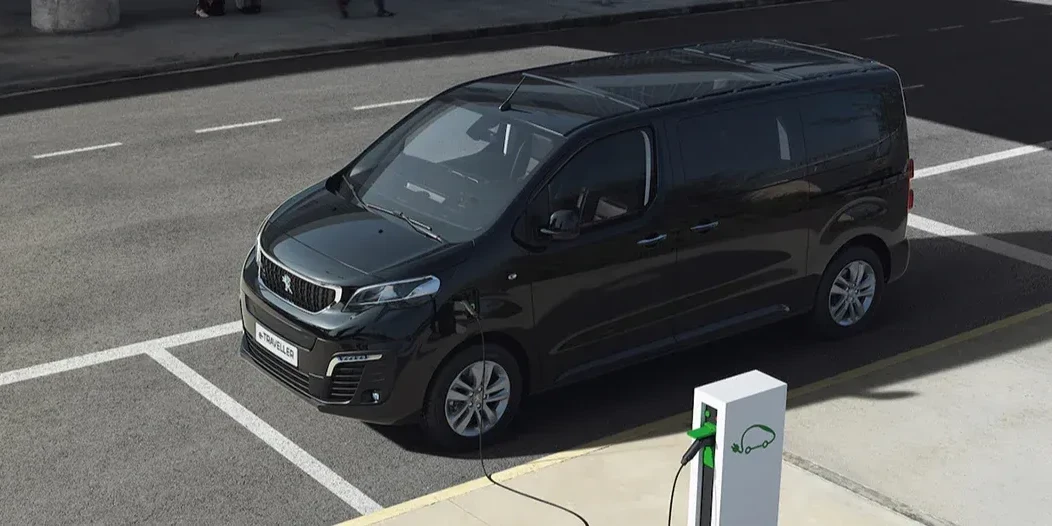 peugeot-e-traveller