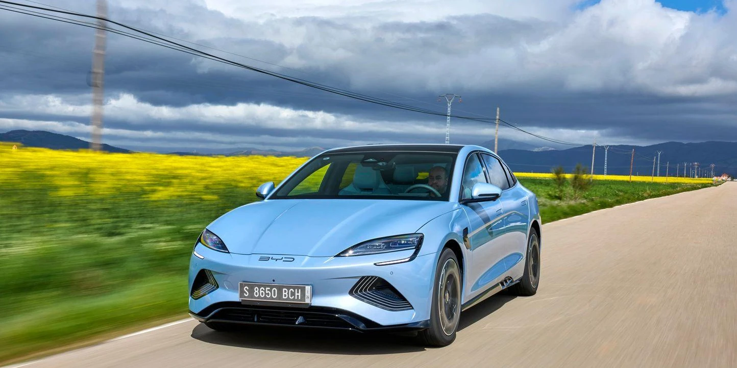 1444x920_byd-seal-alternative-credible-a-la-tesla-model-3